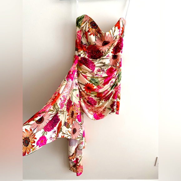 KATIE MAY DRESS - Picture 2 of 7